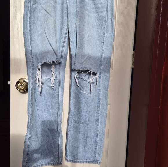 American Eagle Outfitters Light Blue  90sStraight Leg Jeans Size 4 regular EUC - Picture 11 of 14
